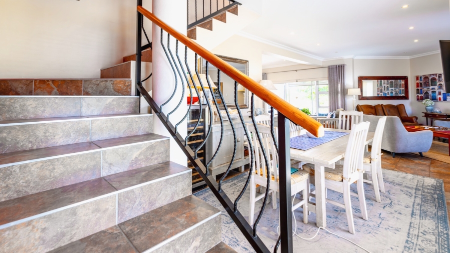 3 Bedroom Property for Sale in Kingswood Golf Estate Western Cape